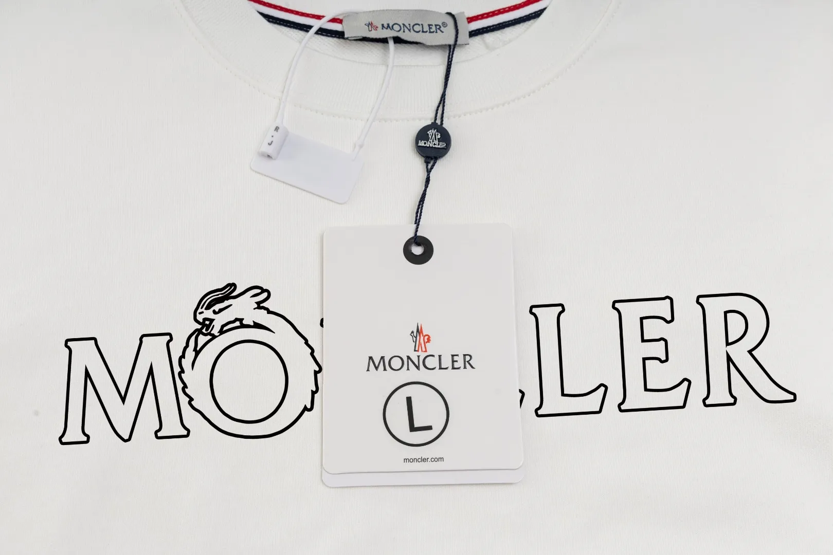 【 Quality】【 MONCLER】【In Stock 】 2024 New Arrival Premium 3D LOGO ， ， Premium ⚠️ ： 460 ， 21S 10S 26/2 1*1 ！ ， ， ， ， ， ！ Same Style ✔️ Same Style： ❗ ✔️【 Same Style， In Stock！】 ➡️Size：S M L XL XXL ➡️ ：Black White ⚠️Size Size